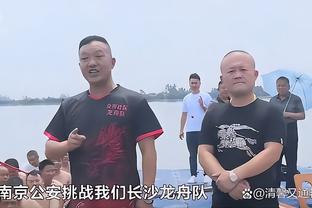 ?没拿没卖没我7他3！哈利伯顿朋友圈辟谣：比赛用球给字母哥了